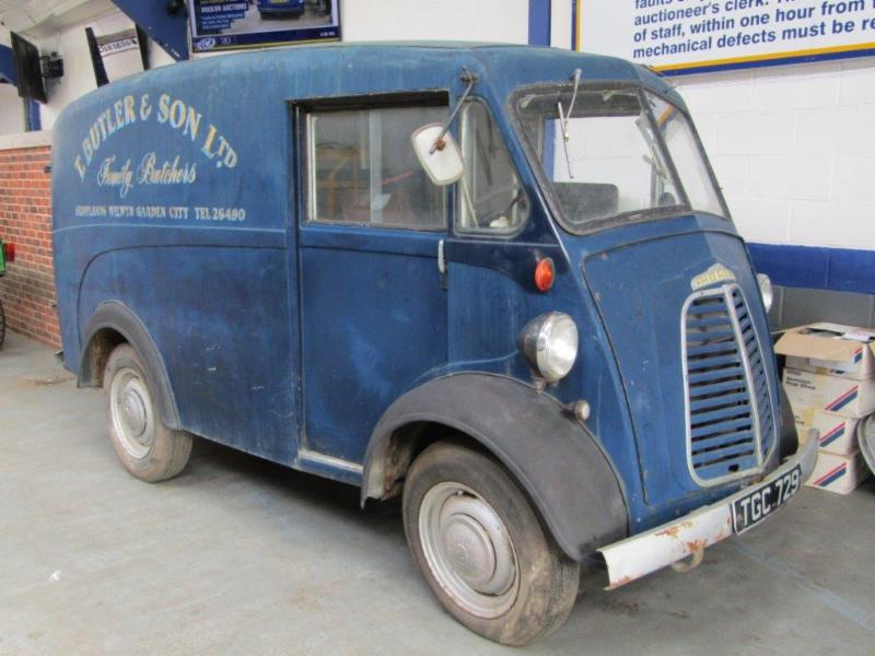 Morris j store type van used